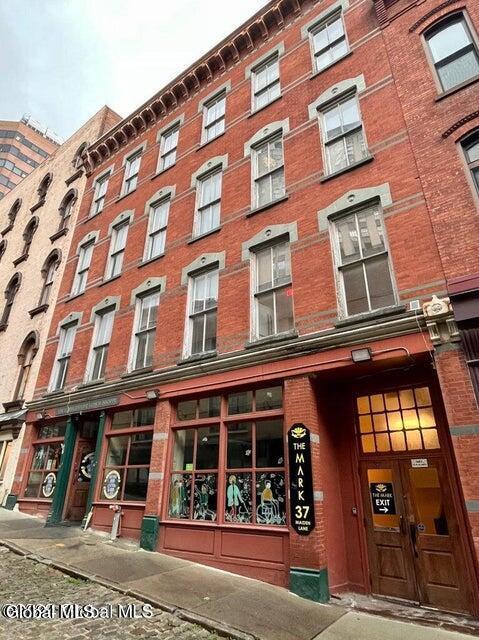 Building Photo - 37 Maiden Ln Unit 3B