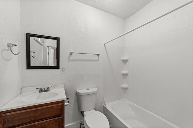 Photo - 8302 Sowinski Ave Unidad Lower