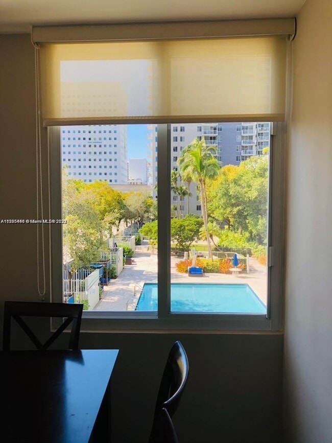 Photo - 800 N Miami Ave