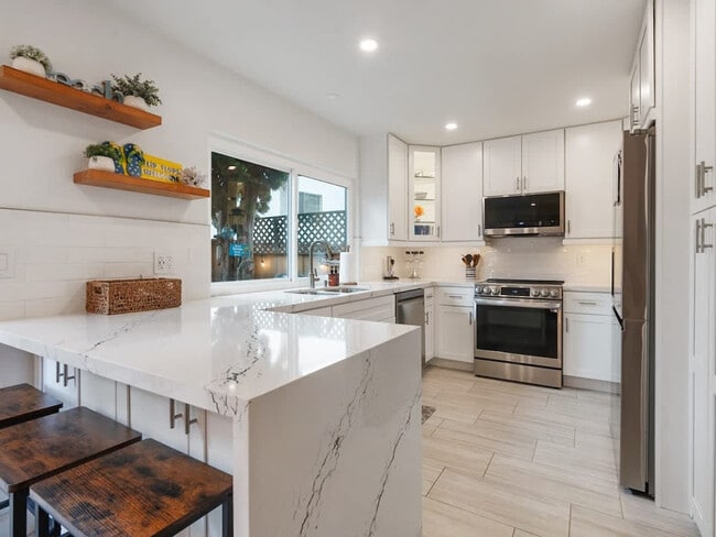 Photo - 750 S Sierra Ave Unit ID1292597P