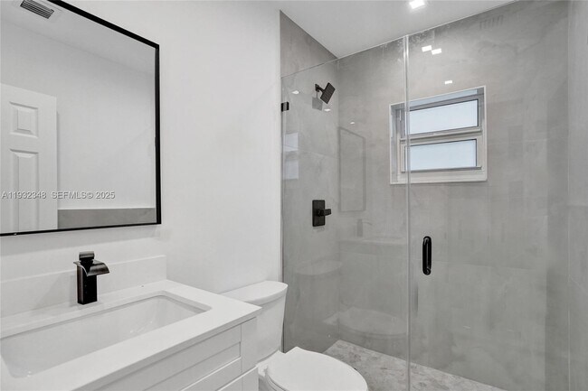 Photo - 922 NW 4th Ave Unidad 3