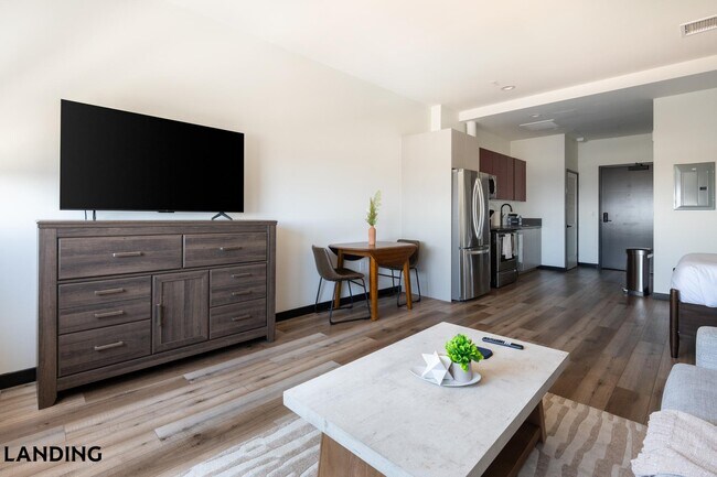 660S S Coronado St Unit 1019