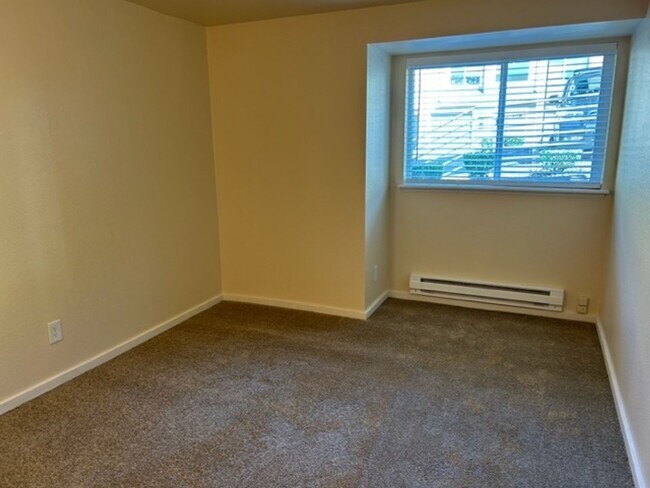 Photo - 3811 130th Ln SE Unidad C3