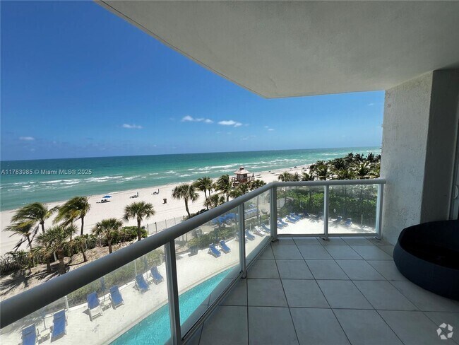 Building Photo - 18671 Collins Ave Unit 402 Rental