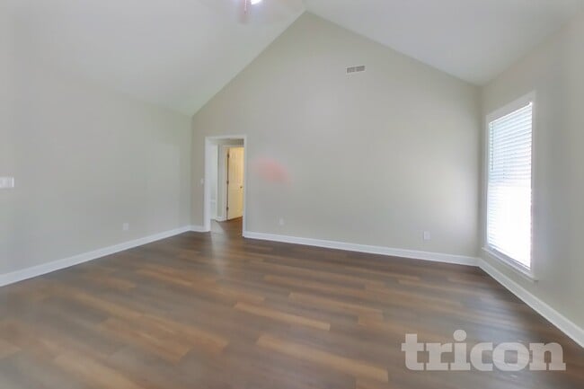 Photo - 2905 Haddox Pl