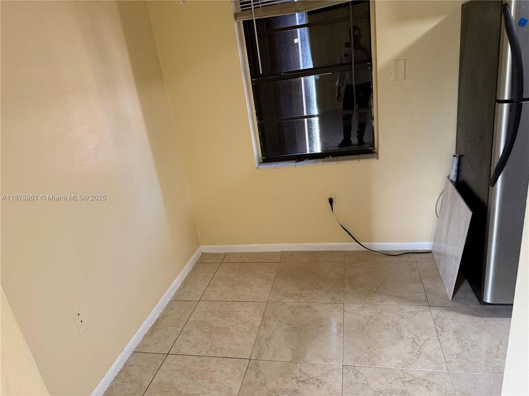 Photo - 2335 NE 172nd St