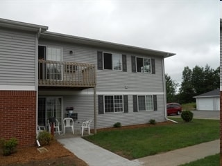 Photo - Woodridge Apartments