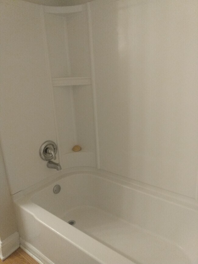 Baño - 200 Delsea N Dr Unidad B