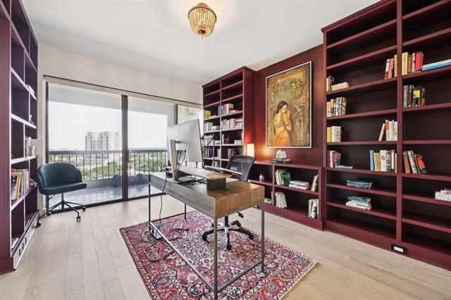 Photo - 3831 Turtle Creek Blvd Unidad 18C