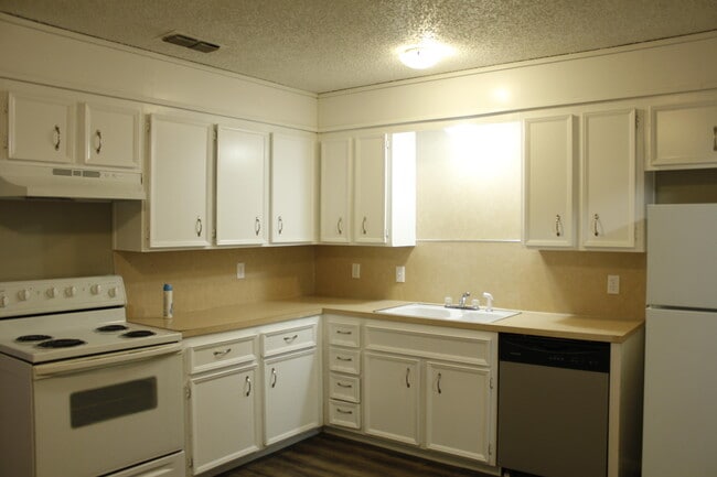 Photo - 6513 21st St