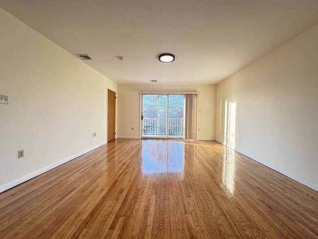 Photo - 4414 Liberty Ave