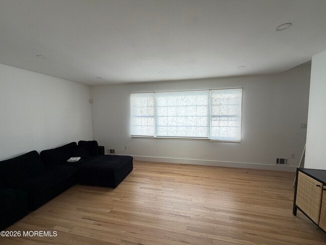 Photo - 534 Apple Dr