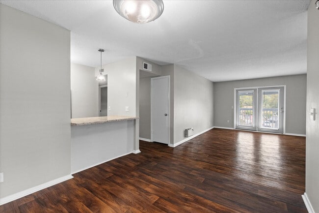 Photo - Riverside North Apartment Homes