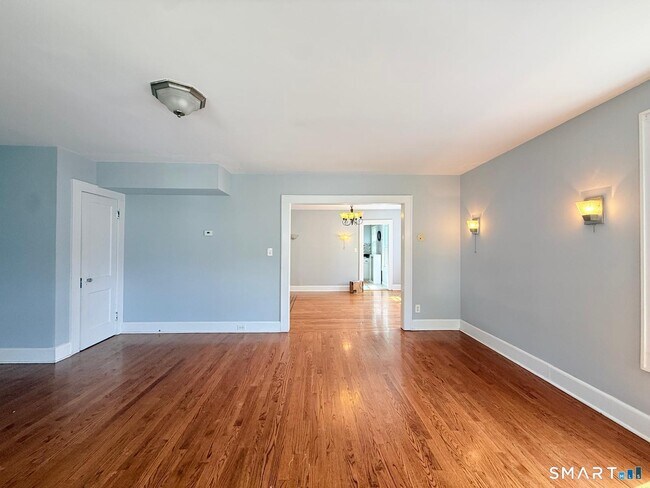 Photo - 523 W Taft Ave Unit 1