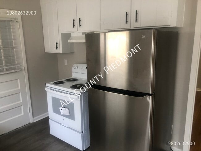 Photo - 1925 Kennesaw Dr