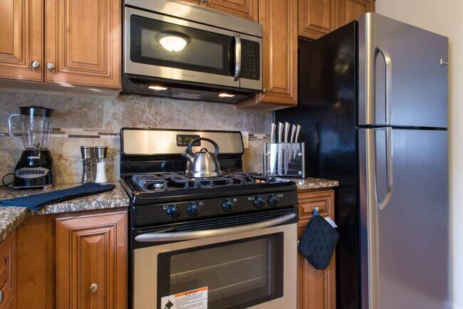 Photo - 37 Oxford Cir Unit 1