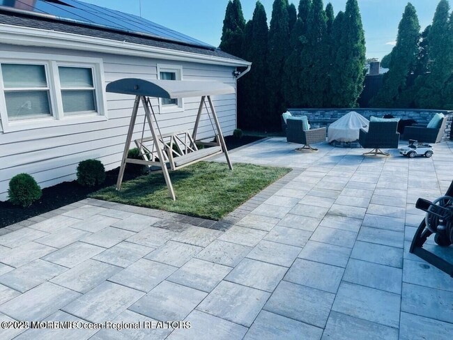 Photo - 47 Poplar Ave