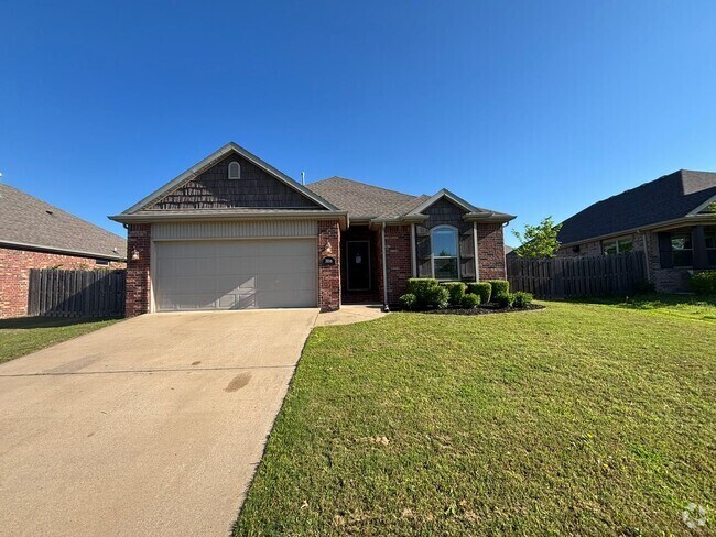 Building Photo - Stunning 3-Bedroom, 2-Bathroom Single Fami... Rental