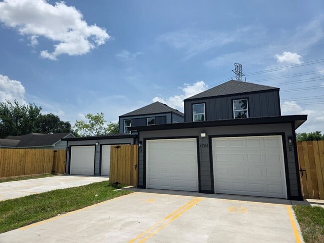 ? Stunning Duplex with Garage & Modern Fin... - ? Stunning Duplex with Garage & Modern Fin...