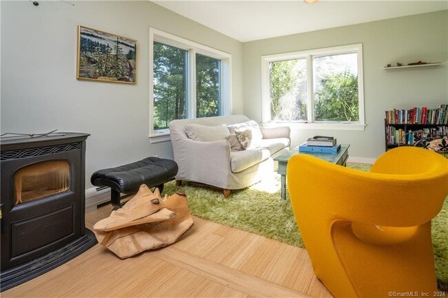 Photo - 35 Jennings Rd