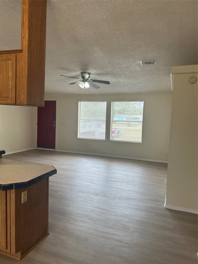 Photo - 27610 Horizon