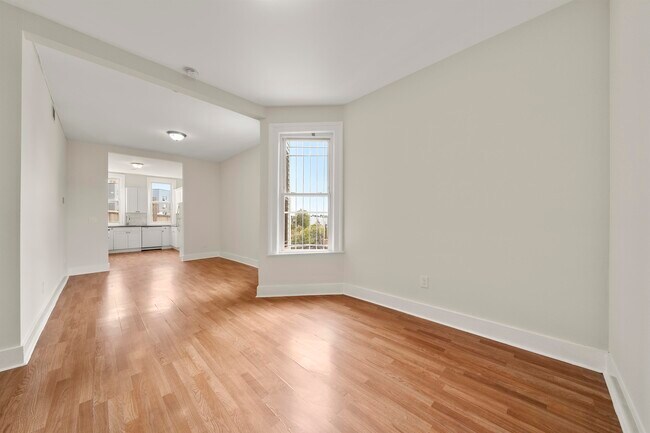 Photo - 704 Bergen Ave