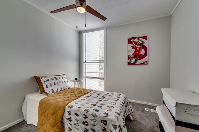 Photo - Lakeside Reserve