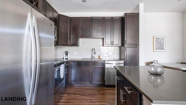 Photo - 21201 Emerald Mist Pkwy Unidad 223