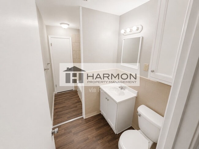 Photo - 1909 W 23rd St N