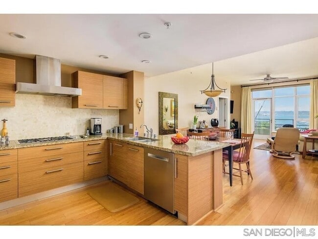 Photo - 1431 Pacific Hwy Unit 706