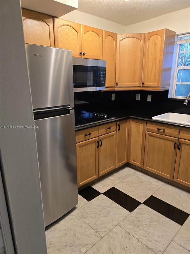 Building Photo - 7510 SW 152nd Ave Unit B208 Rental