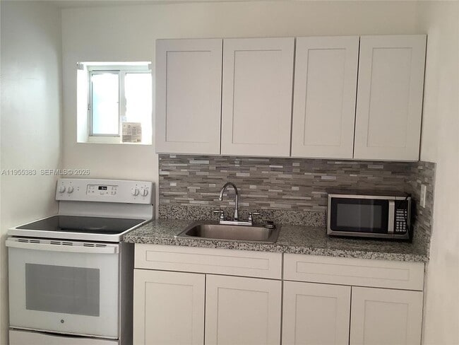 Photo - 3620 SW 13th Terrace Unit 3