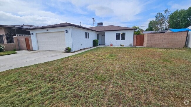 Building Photo - 16245 Londelius St Rental