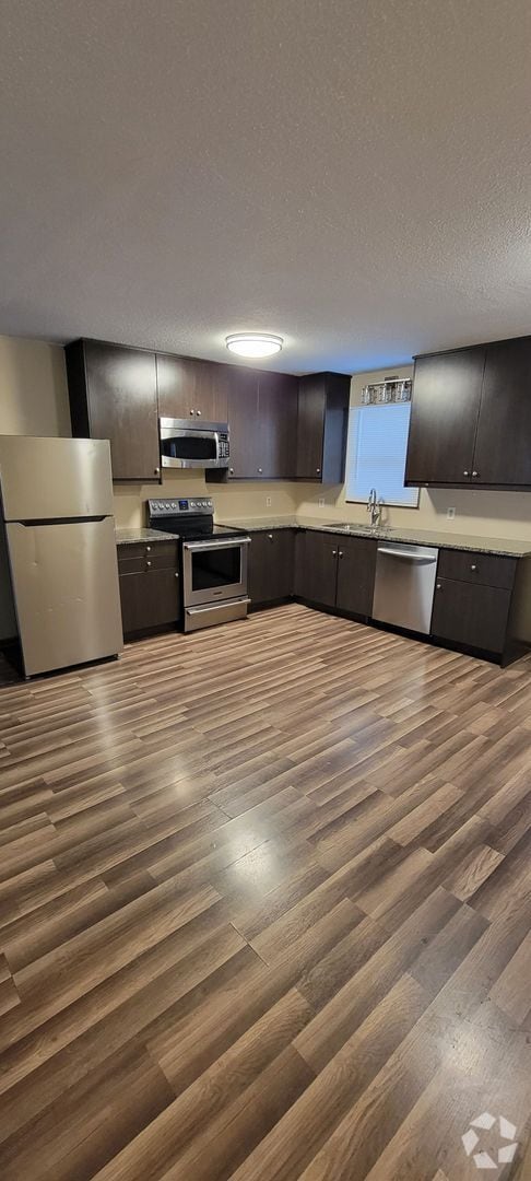 Building Photo - 1133-1133 Oleson Rd Unit 1133 Rental