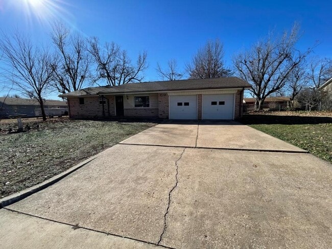 Building Photo - 1703 10th St