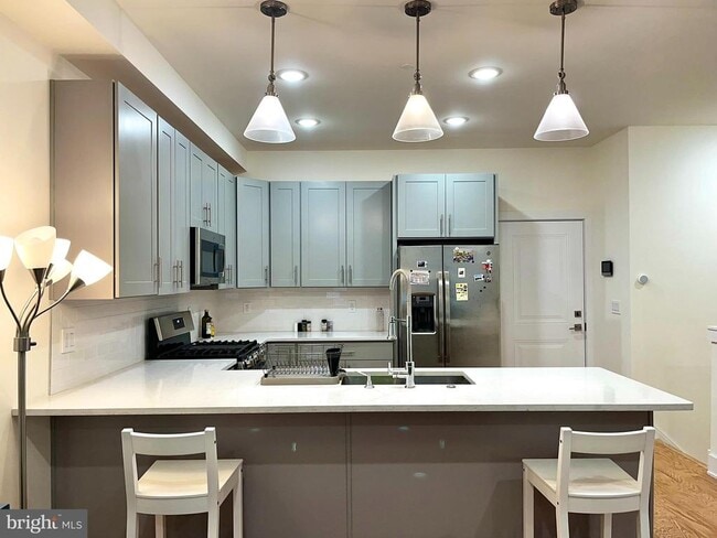 Building Photo - 512 W Montgomery Ave Rental