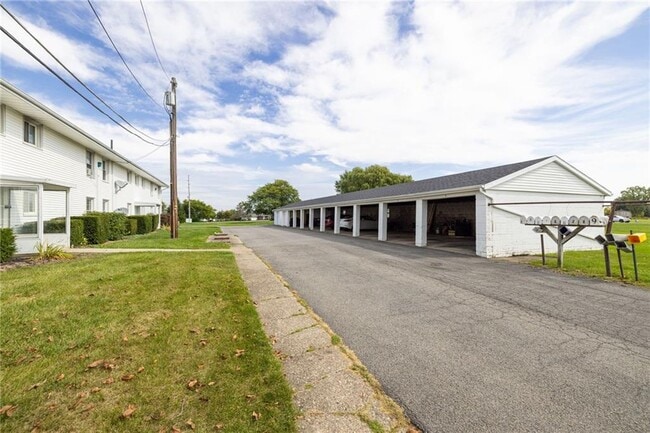 Photo - 5095 Emerson Rd Unidad 5