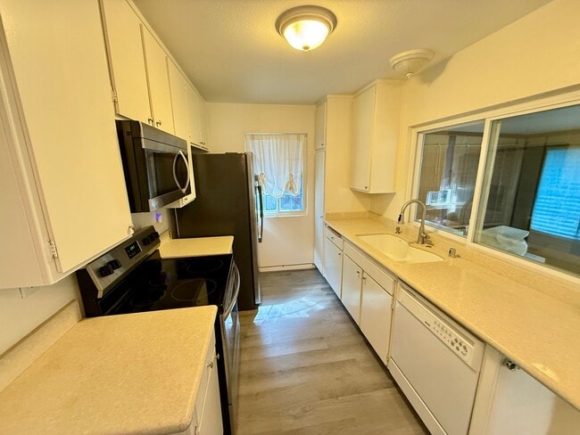 Photo - Charming 2-Bedroom Home in Friendly Valley with Resort-Style Amenities