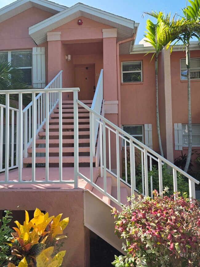 Photo - 5450 Longwood Run Blvd Unidad 202