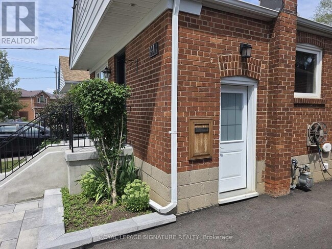 Photo - 141 Phillip Ave