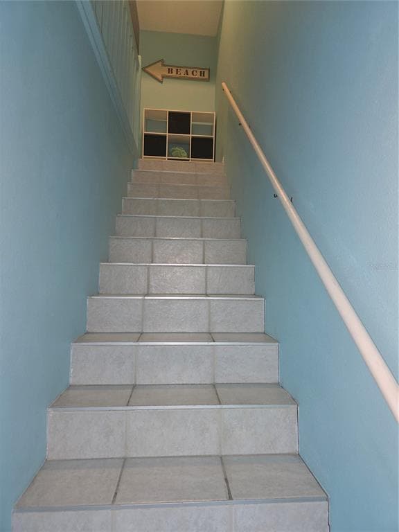 Photo - 320 Island Way