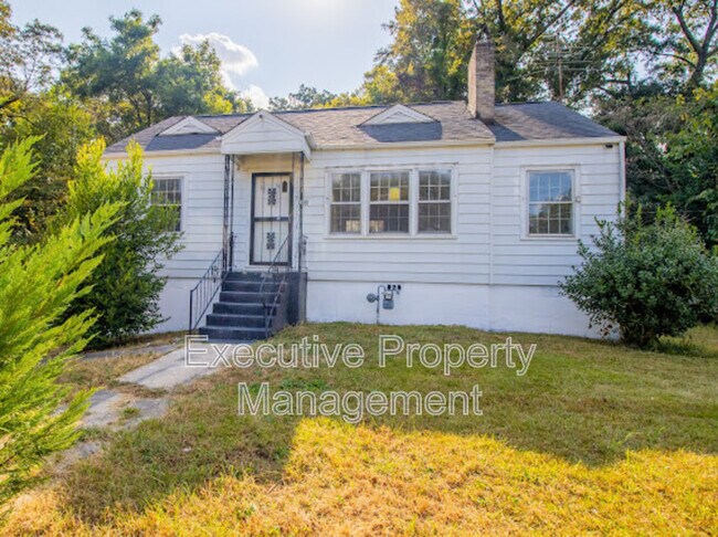 Building Photo - 800 Rutledge Dr Rental