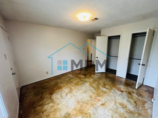 48 Colonial Dr Unit 3