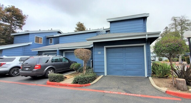 Photo - 2225 Exposition Dr