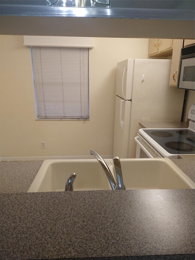 Photo - 8850 Royal Palm Blvd Unit 104-6