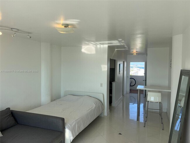 Photo - 7904 West Dr Unit 611