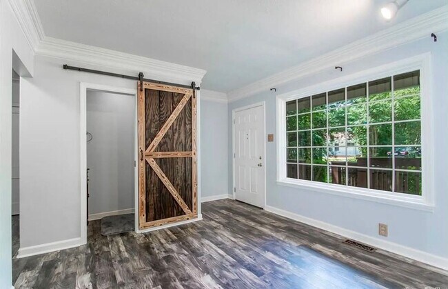 Photo - 6613 Westover-