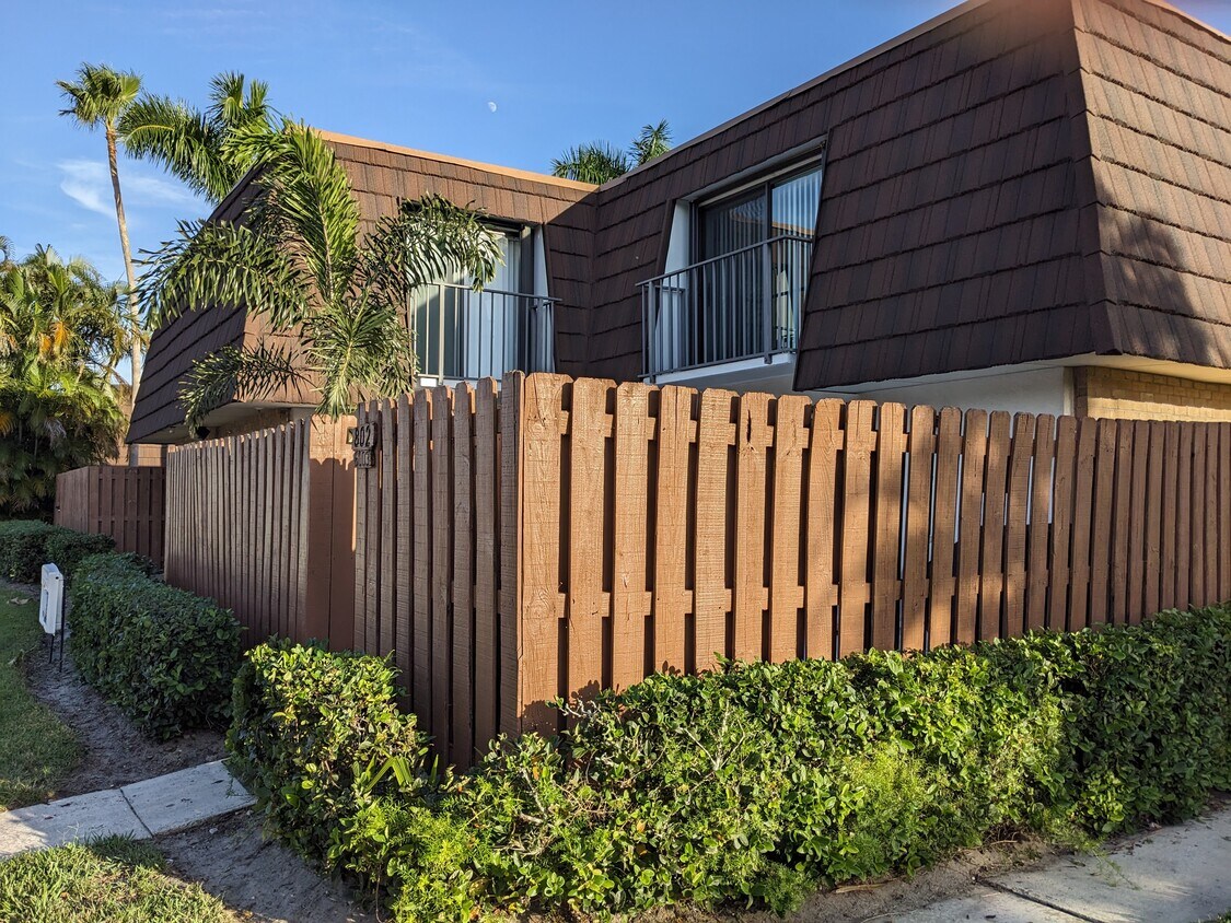 Photo - 6003 SE Riverboat Dr (Stuart, FL)