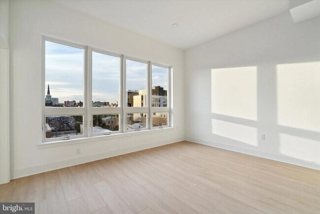 Photo - 1643 N 2nd St Unit 302