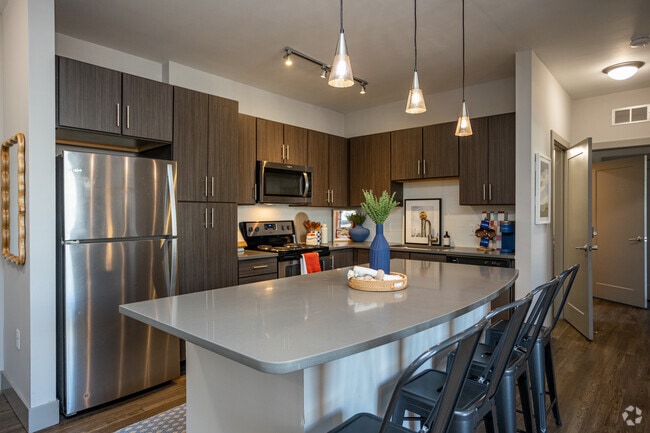 4BR, 4BA - 1,181SF - Kitchen - TENN